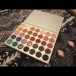 Jaclyn Hill Palette!